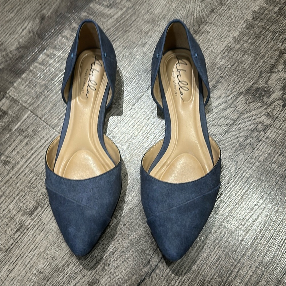 Abella True Comfort Flats